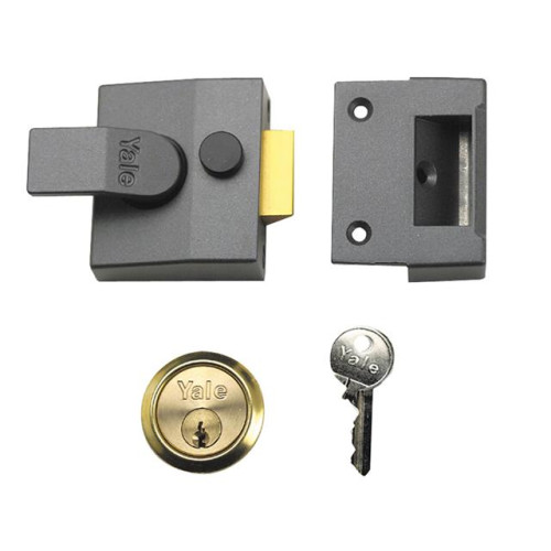 Yale 85 Deadlocking Nightlatch DMG Satin Chrome Cylinder 40mm Backset Box